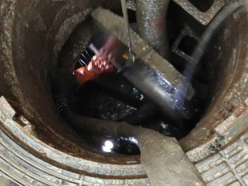 滨海专业疏通马桶,滨海技师维修马桶水箱漏水